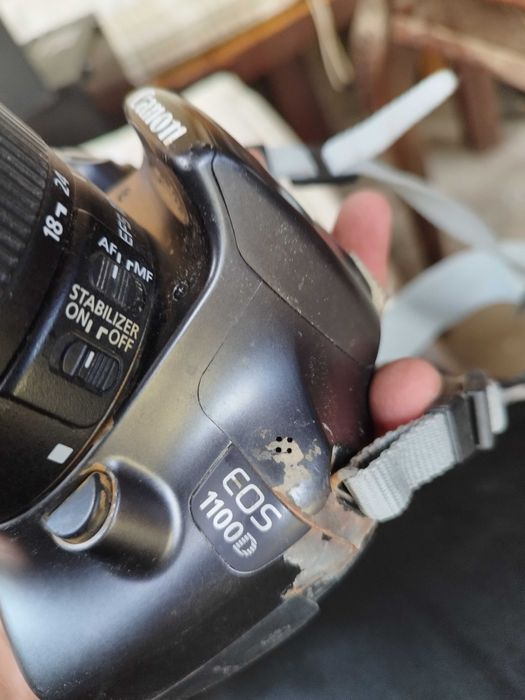 Canon EOS 1100D с обектив внос от Германия без батерия