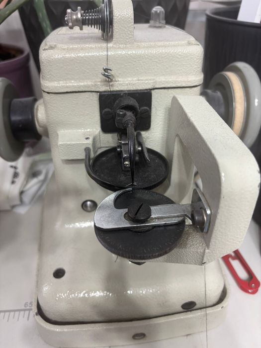 Скорняжная машинка