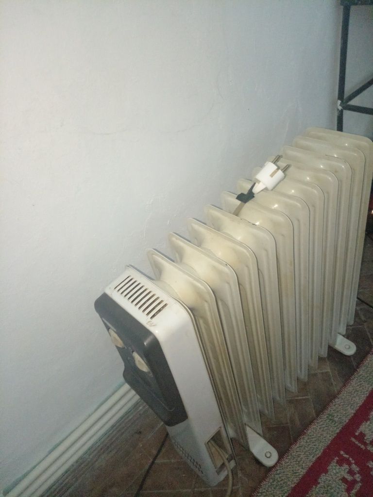 Vand calorifer electric. 12 element. Pret 70 lei. ti