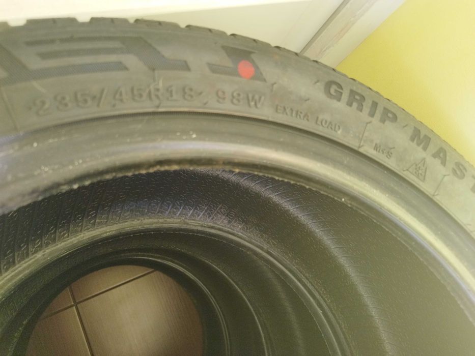 Нови, всесезонни гуми- 4 бр.