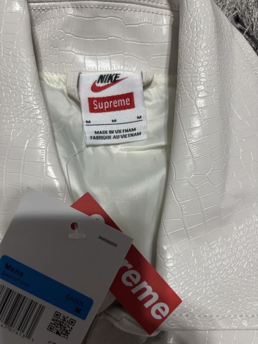 Jacheta piele supreme x nike