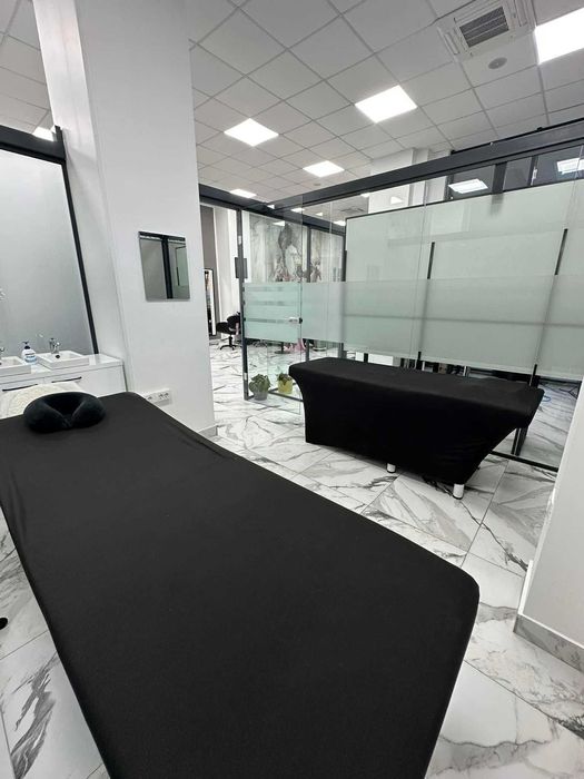 Vând 2 paturi pentru masaj, cosmetica, stilizarea genelor, ca noi