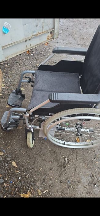 Инвалидная коляска. Новая