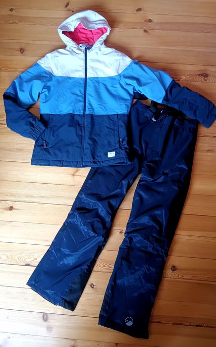 НОВ!!! Ски екип Roxy р-р 12-14/164см. яке, панталон и ръкавици и др.