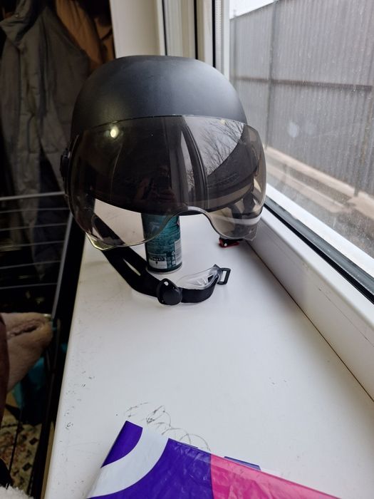 Продам шлем для безопасности.