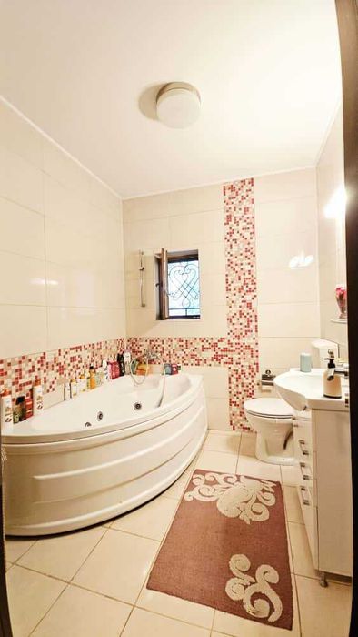 Crangasi, apartament la curte si terasa si garaj