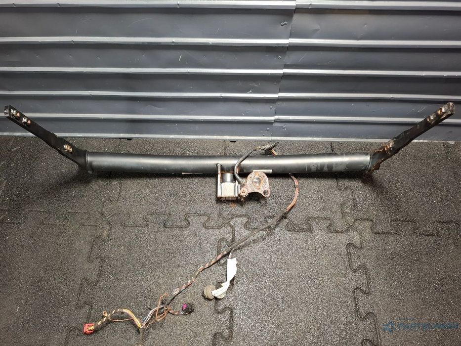Bara carlig de remorcare SKODA SUPERB II Estate 3T5 2009 - 2015 TDI CBBB, CFGB 3T0803881C