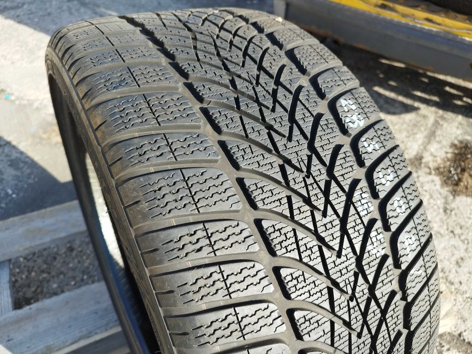 285/30/21 Дънлоп Уинтър Спорт 2016г 6,5мм Единичка AO Audi