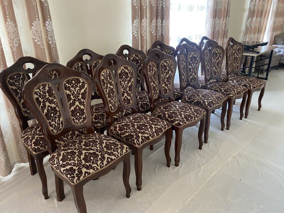 Срочно мебель стул сотилади