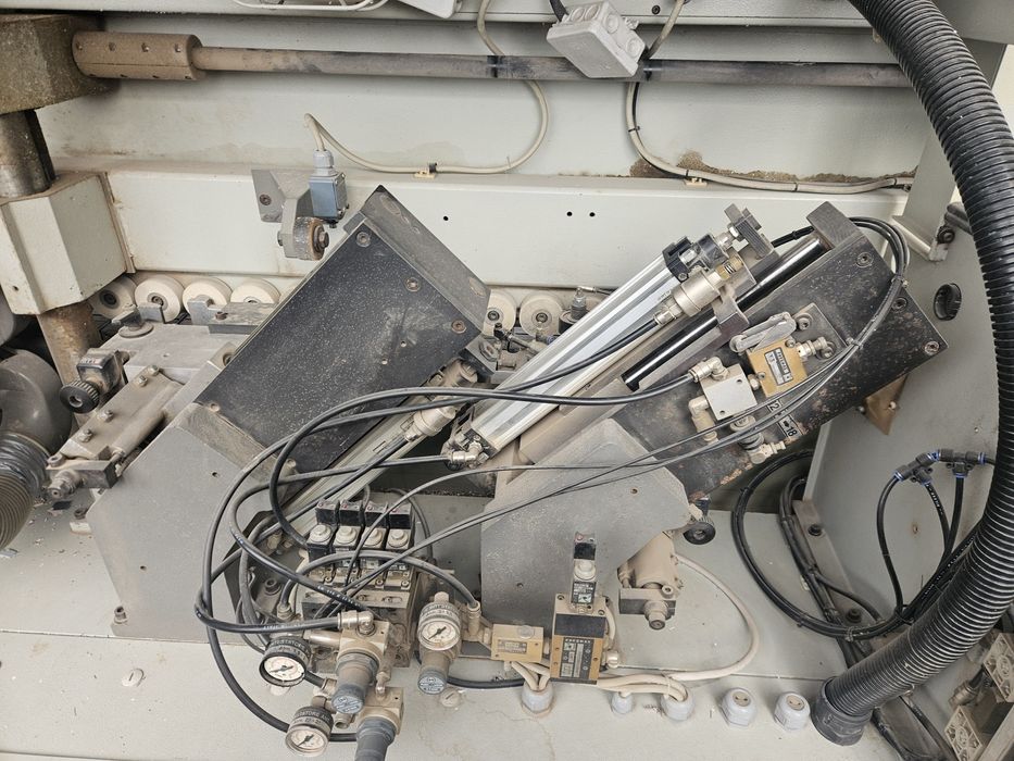 кантираща машина -ITALY