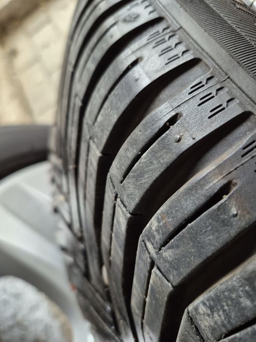 Jante aliaj Opel 16 inch cu cauciucuri Michelin iarnă  205-55-16