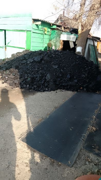 Закидаю уголь сборка и разборка мебели