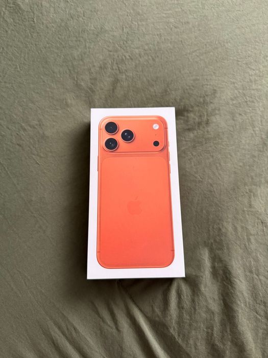Iphone 17 Pro Max 256 GB Orange Cosmic