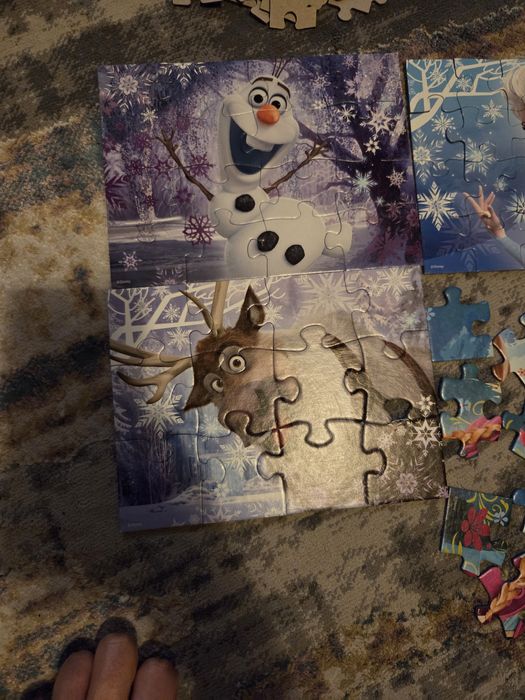 Puzzle Frozen 4 in 1
