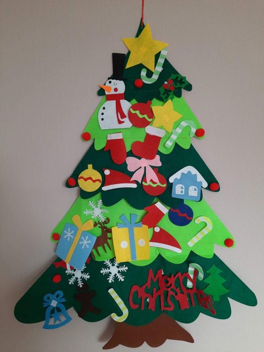 Елха от филц с лампички