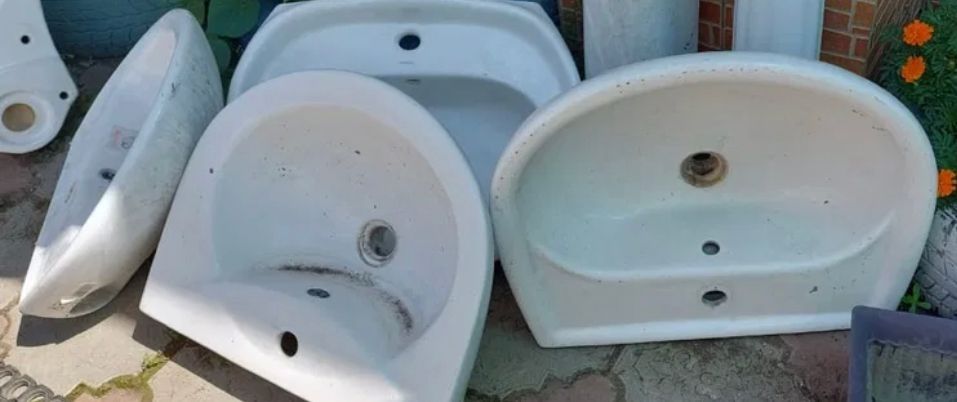 Раковина б/у белая