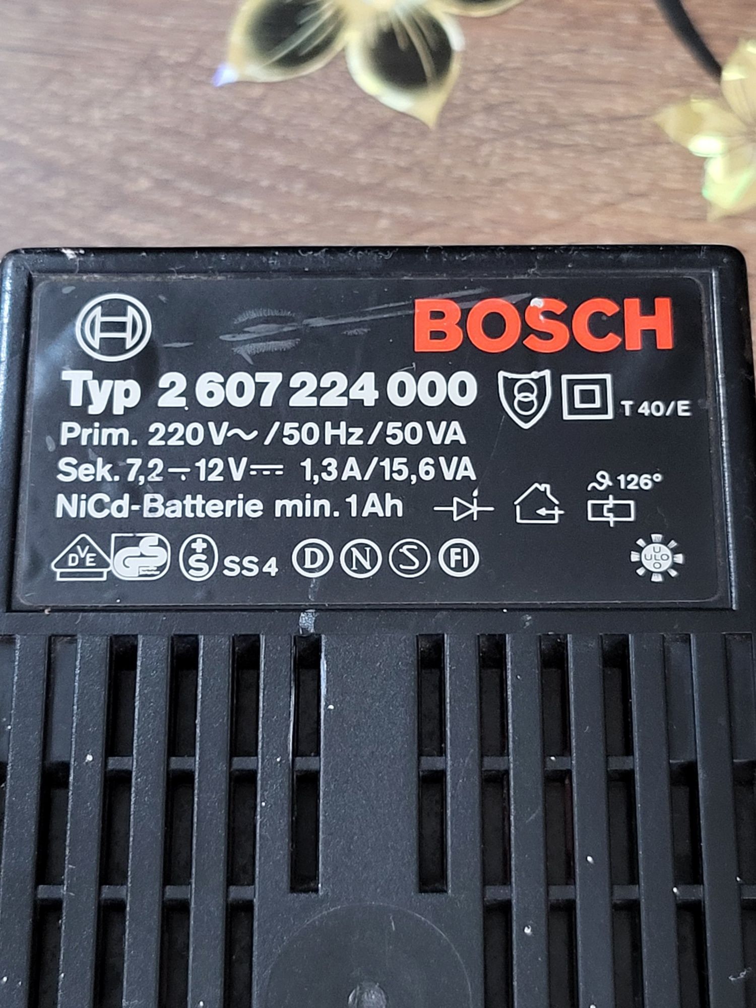 Incarcator acumulatori  7.2-12v Bosch NICd.