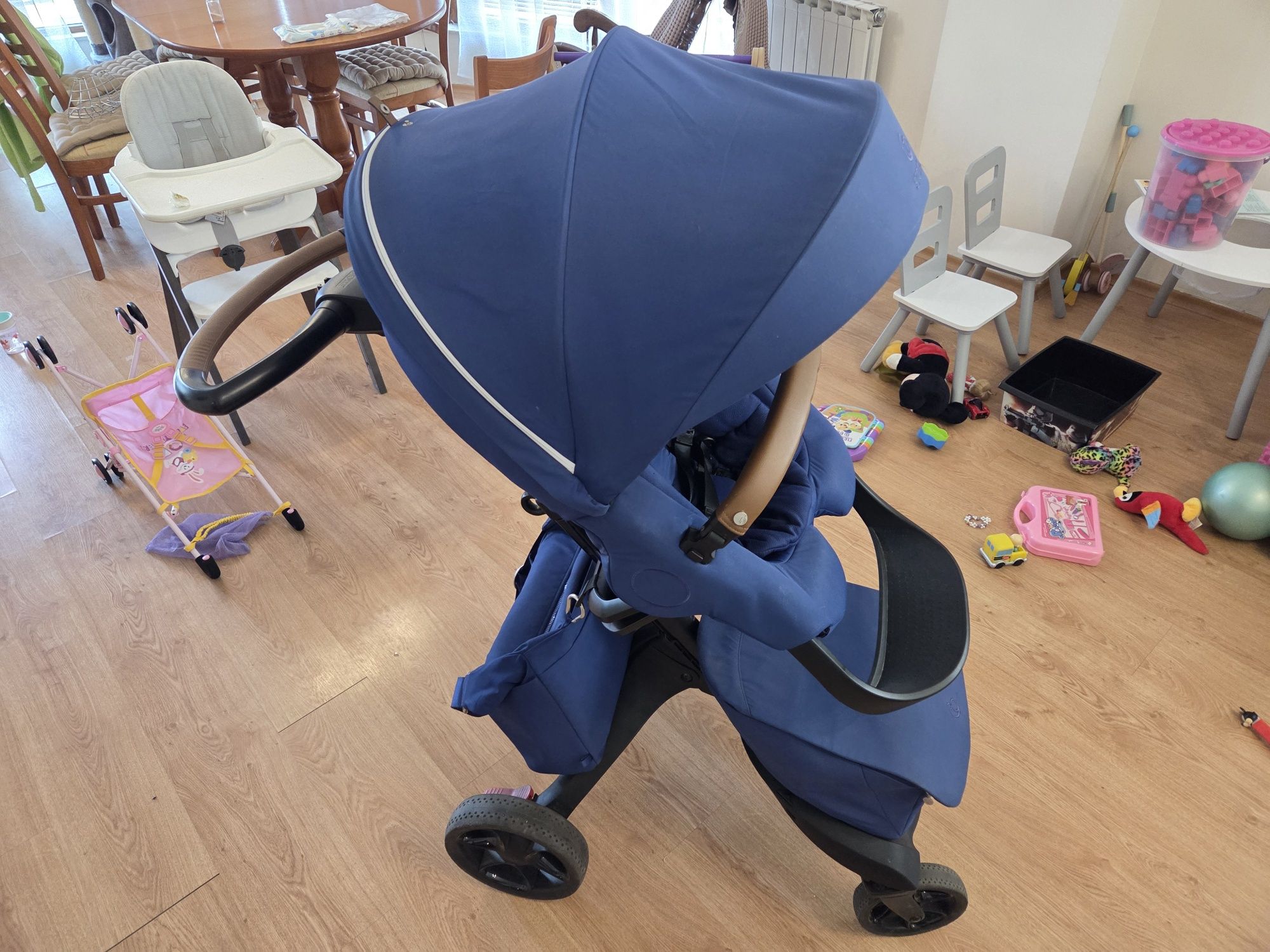 Stokke royal blue