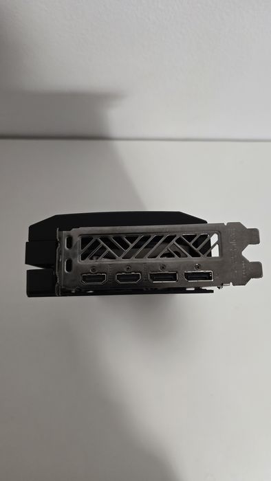 Placa video radeon rx 7800 xt sapphire pulse 16gb gddr6 256-bit