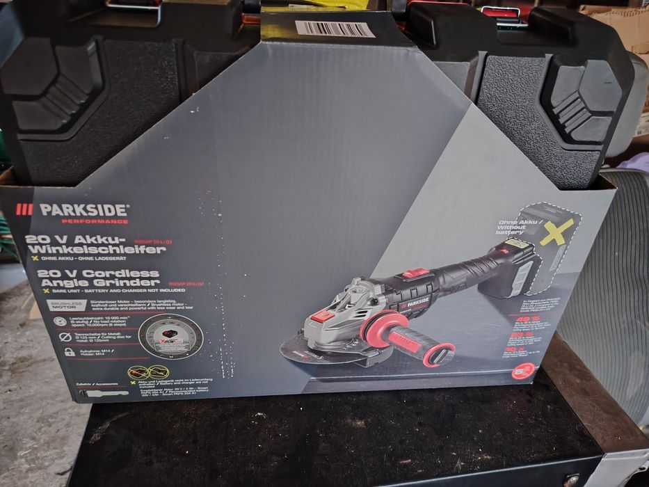 Polizor flex cu acumulator parkside performance nou