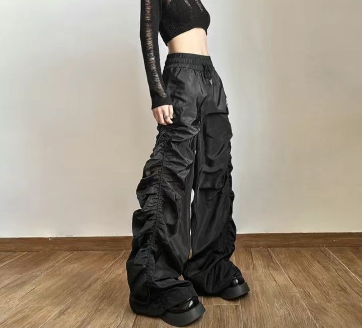 черные штаны с резинкой