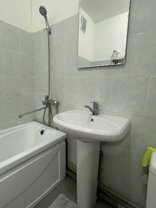 Раковина с зеркалом 10000тг