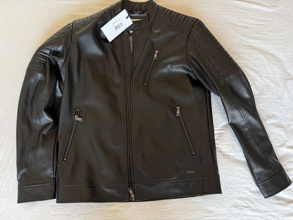Черно кожено яке Guess