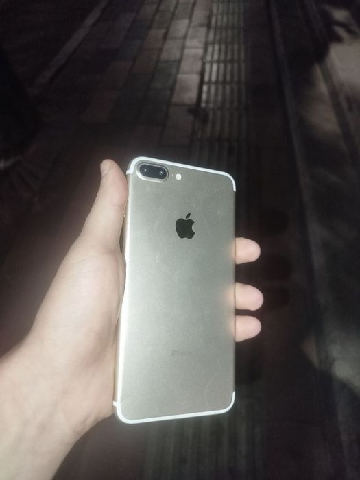 Iphone 7 plus 128tali