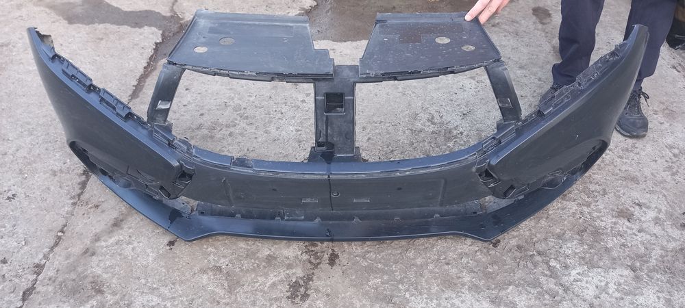 Бампер передний LADA-X RAY