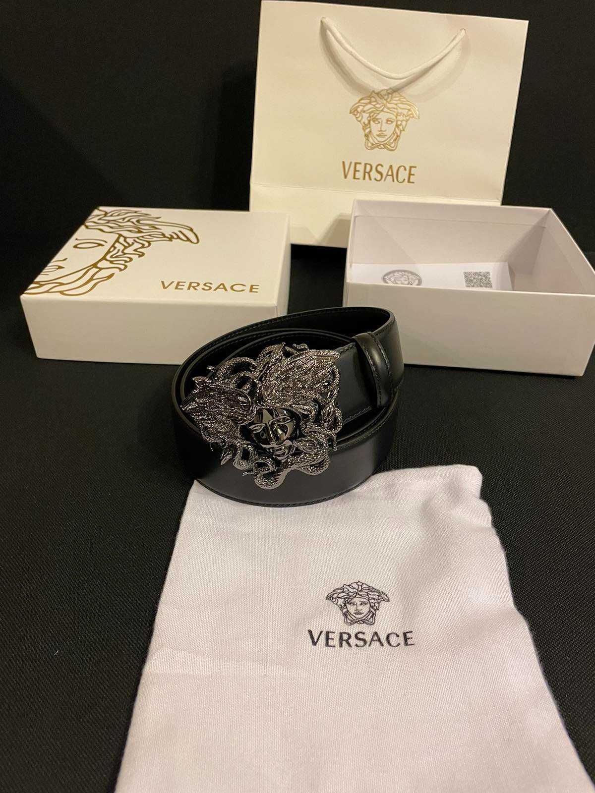 Чисто нов дамски колан Versace medusa