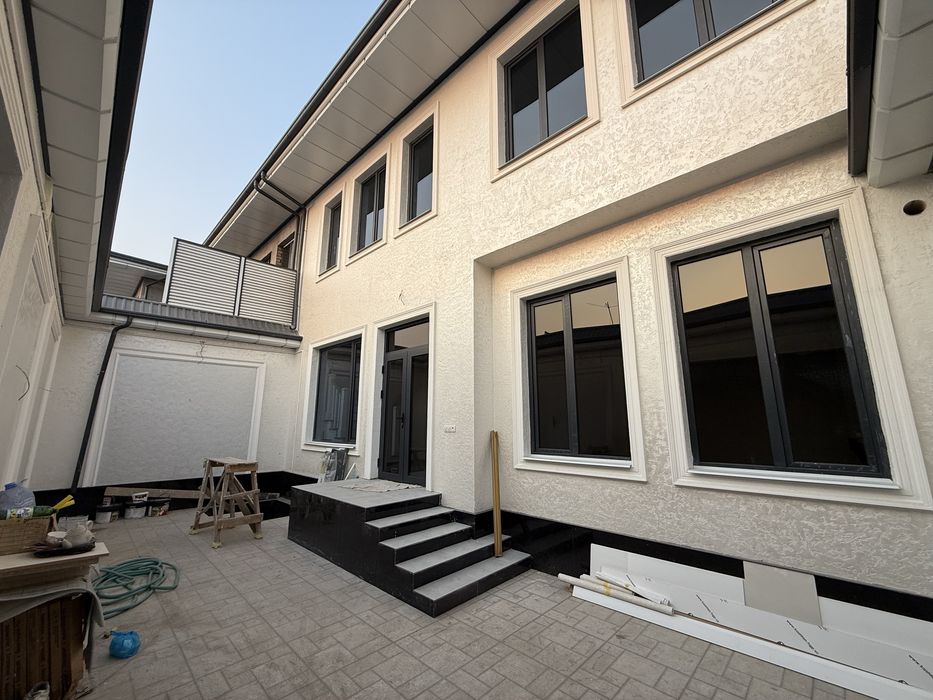 Uchaska Sergile Yuqori Darhon 1.7 sotix 5 ta xona + oshxona Evro remot