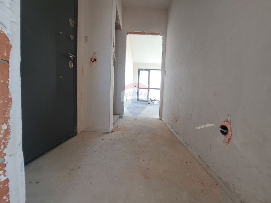 Продава се Двустаен апартамент в Варна, м-т Траката - 76 кв.м за 1435 €/кв.м - Снимка #8