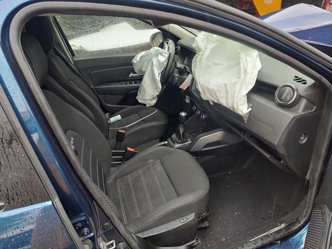 Interior Dacia Duster 2020 Scaune cu încălzire cotiera plus banchete