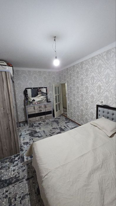 Продажа 3 хона 4 етаж 4 етажл 
Кора камиш 2/5
70 кв
Балкон 2*6