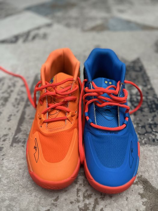 Кроссовки новые срочно