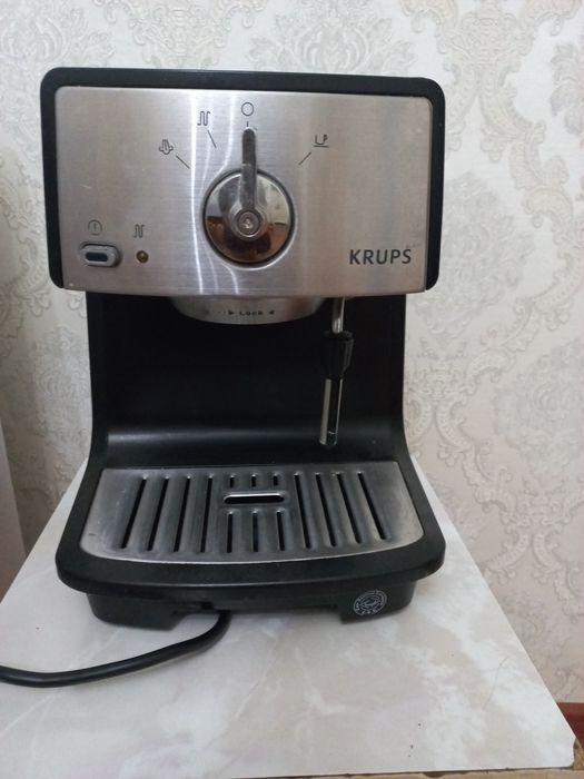 Продам кофемашина.