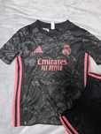 Оригинален Футболен екип Adidas Real Madrid116см.5-6год