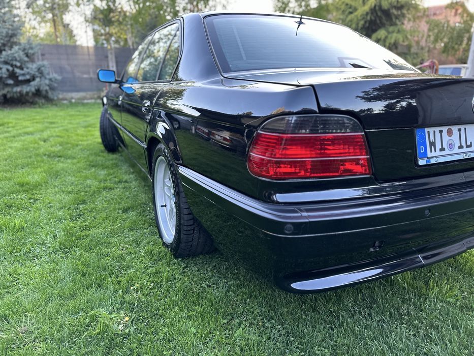 Bmw 750 IL varianta long f rara, vehicul istoric din 01.2026
