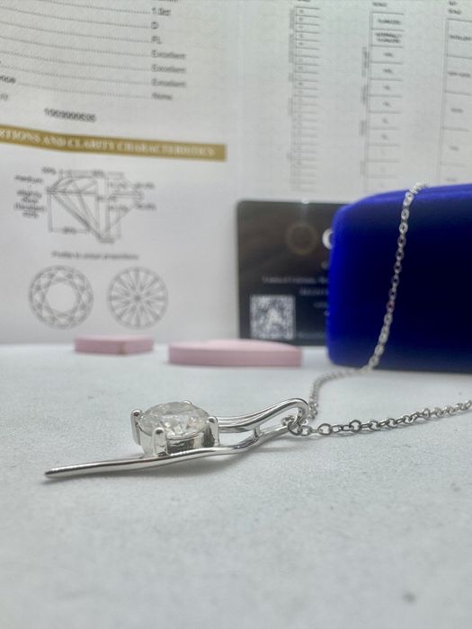 Сребърно колие с мойсанит (диамант) 1 карат