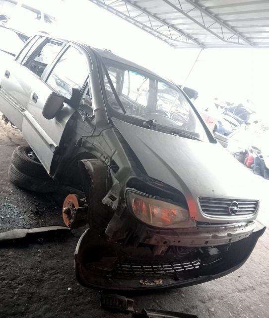 Radiator apa racire motor Opel Zafira A