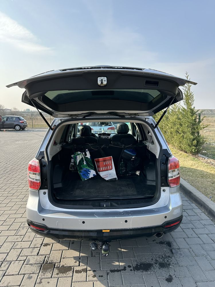 Subaru Forester 2014: benzina+gpl, trapa, 102k km