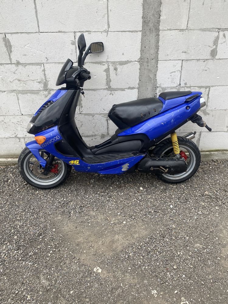 Gilera runner 49( piaggio) Aprilia sr 49