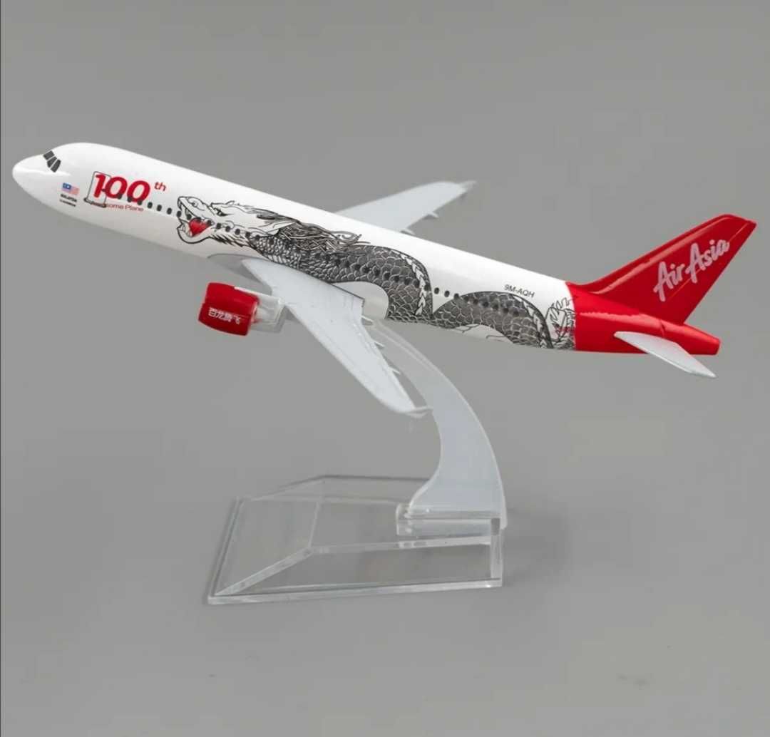 Macheta avion Airasia A320 White Dragon / 16 cm / metal