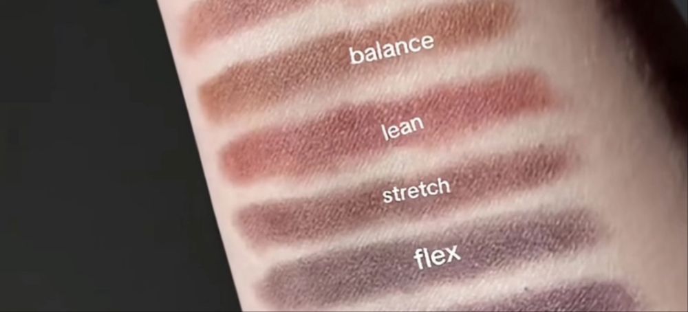 Rhode peptide lip shape