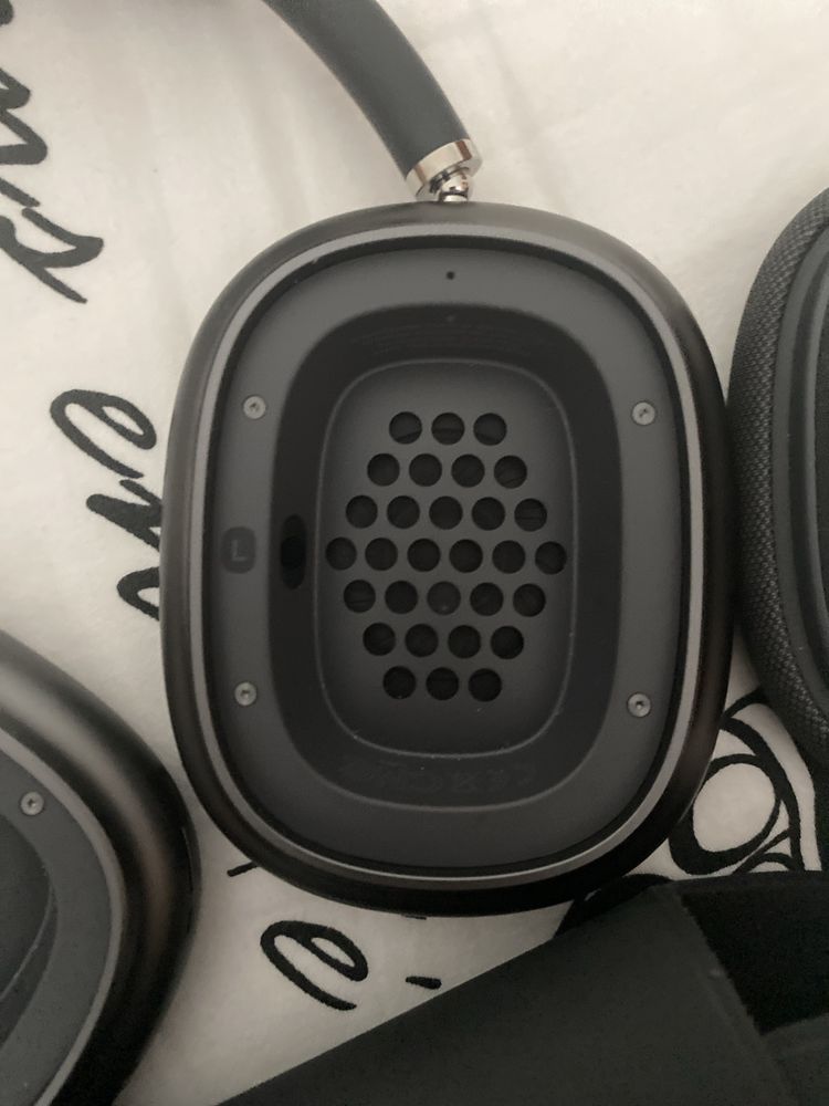 Airpods max