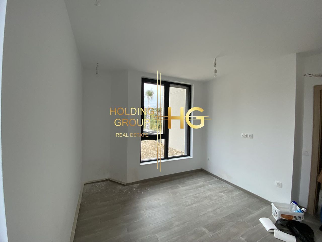 Продава се Двустаен апартамент в к.к. Св.Св. Константин и Елена - 67 кв.м за 3838 €/кв.м - Снимка #1