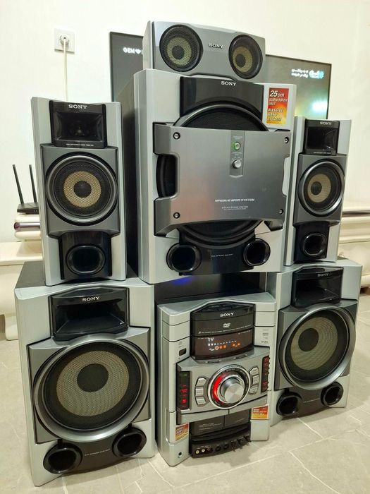 Malaysia sony 10000 watt hamma joyi ishlaydi bass o‘ta kuchli va sifat