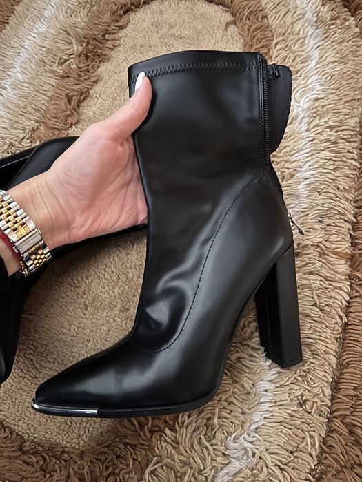 Shoe aquarium дамски боти с ток