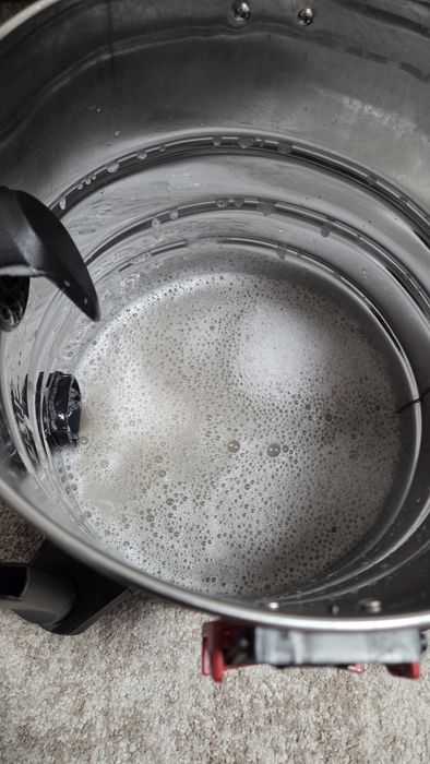 Curatare profesionala canapele/ scaune/ fotolii/ tapiterie/ covoare