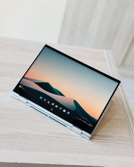HP envy x360 core i5